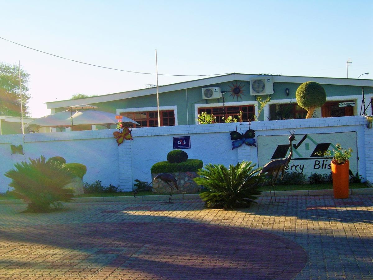 Berry Bliss Guest House Gaborone Exterior foto